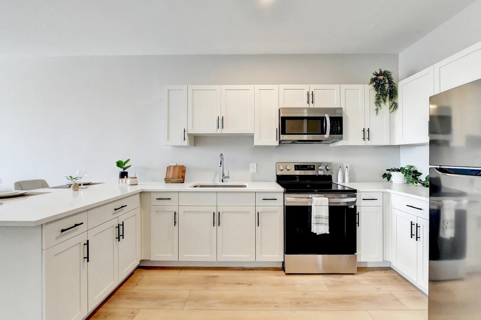 Image of Eben Silver Town (9)