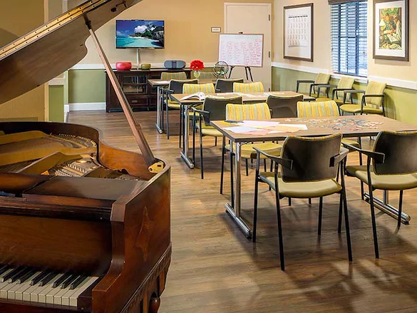 Image of Atria HillCrest (6)