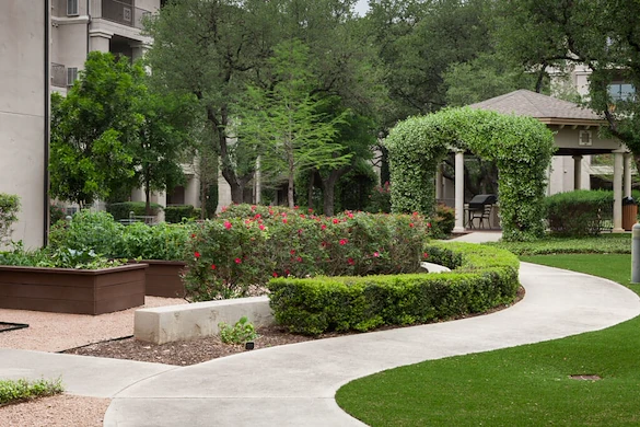 Franklin Park at Sonterra rear walking path beautifully landscaped