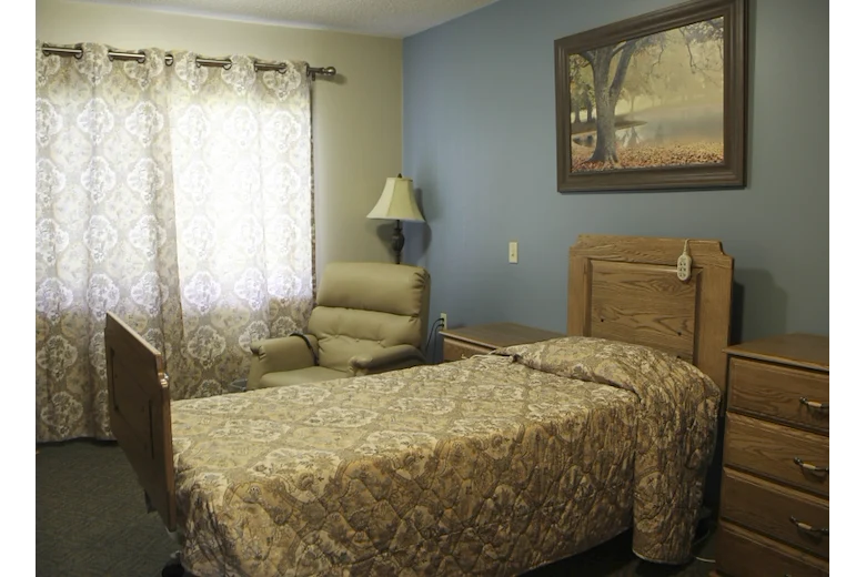 Image of Manor At Elfindale, The (2)