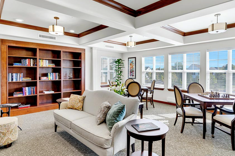 Marlton Gardens Gracious Retirement Living Hawthorn Senior Independent Living in Marlton, New Jersey living room