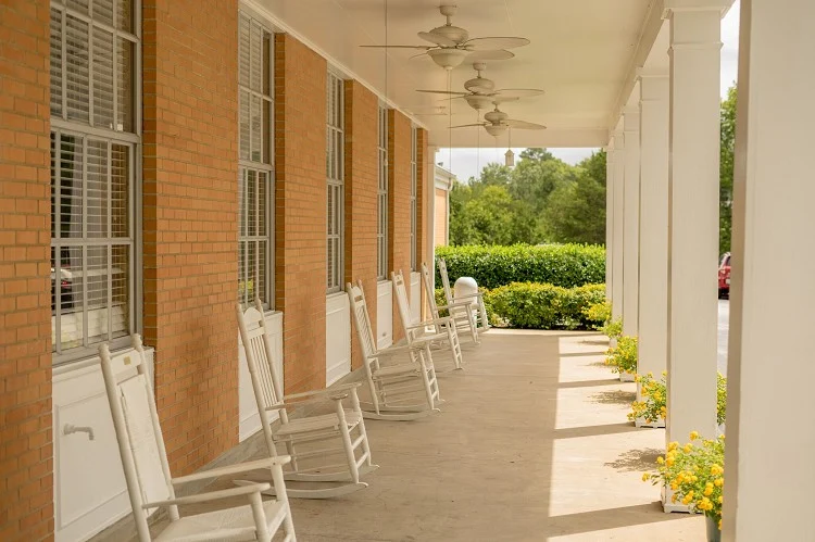 Image of Nhc Healthcare, Oakwood (3)