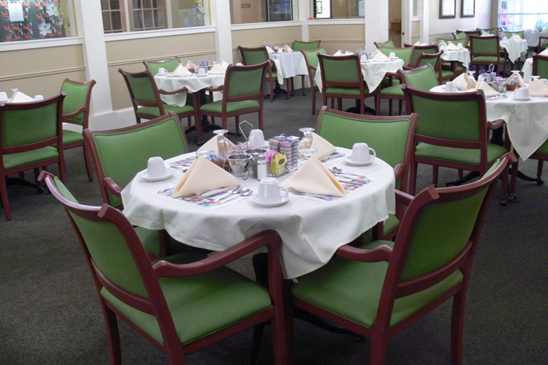 Image of Oak Manor Senior Living Community (4)