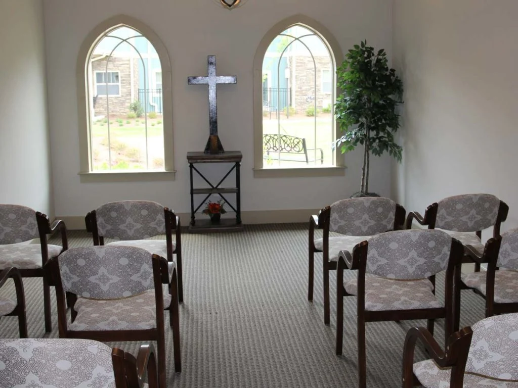 Image of Oaks at Grove Park (4)