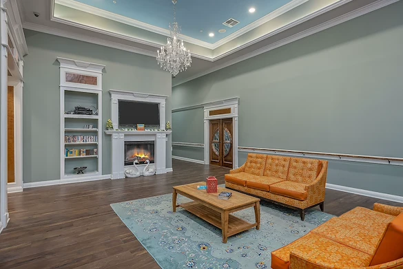 The Chateaus at Montclair Senior Memory Care in Shreveport, LA living room