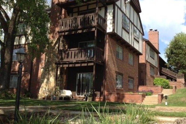 Image of Twin Lakes Apartments (2)