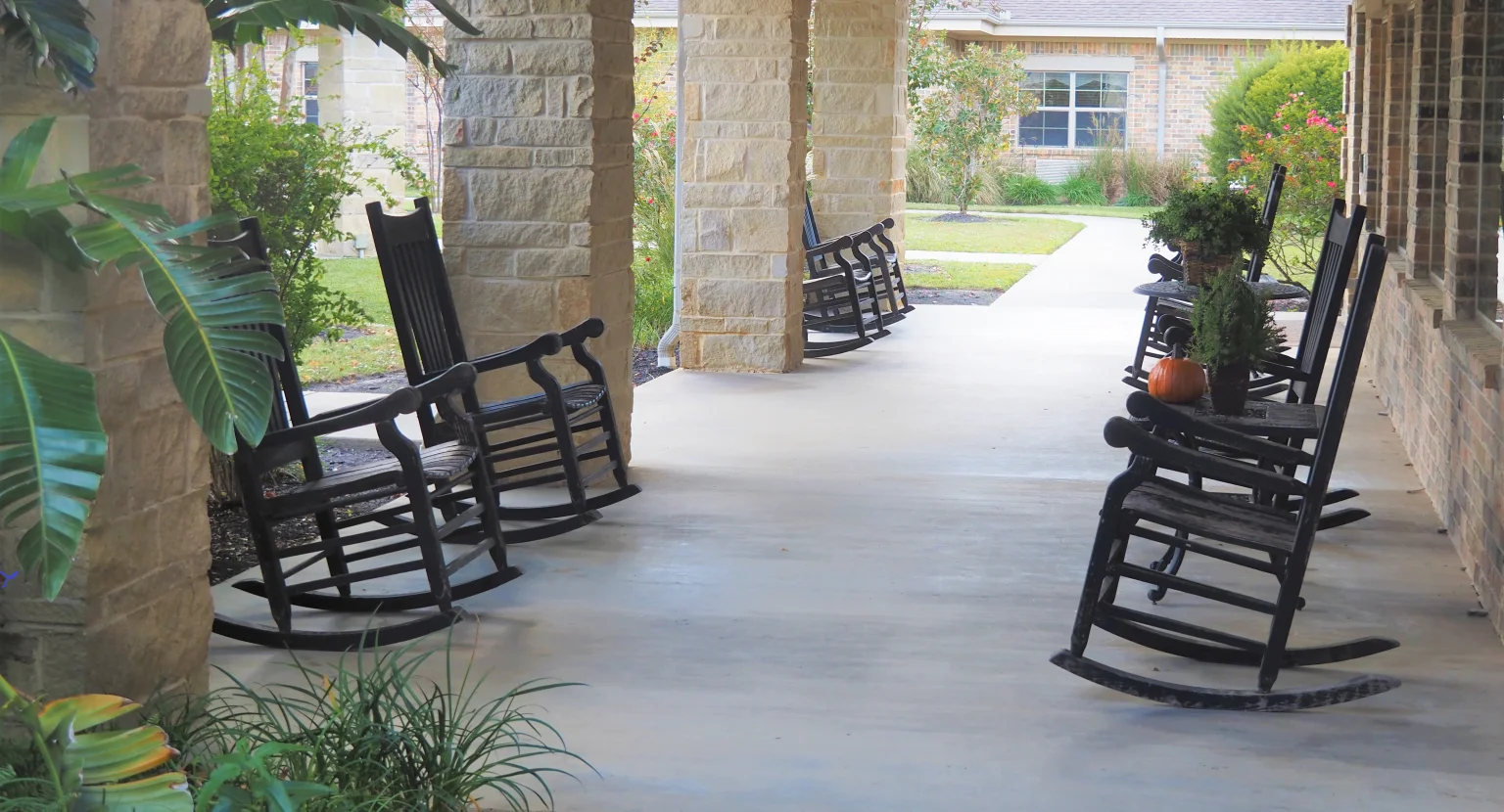 Image of Willow Creek Lodge (2)