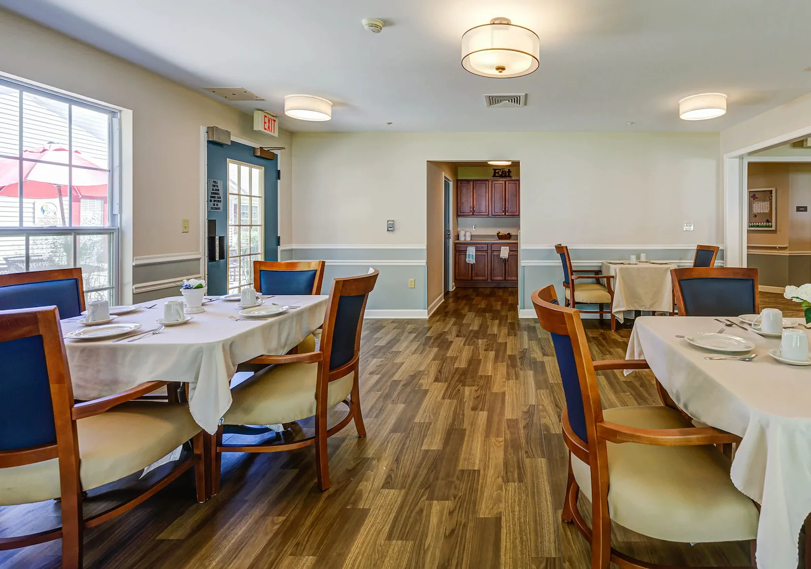 Image of Arden Courts of Glen Ellyn (9)