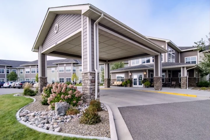 Image of Edgewood Mandan (1)