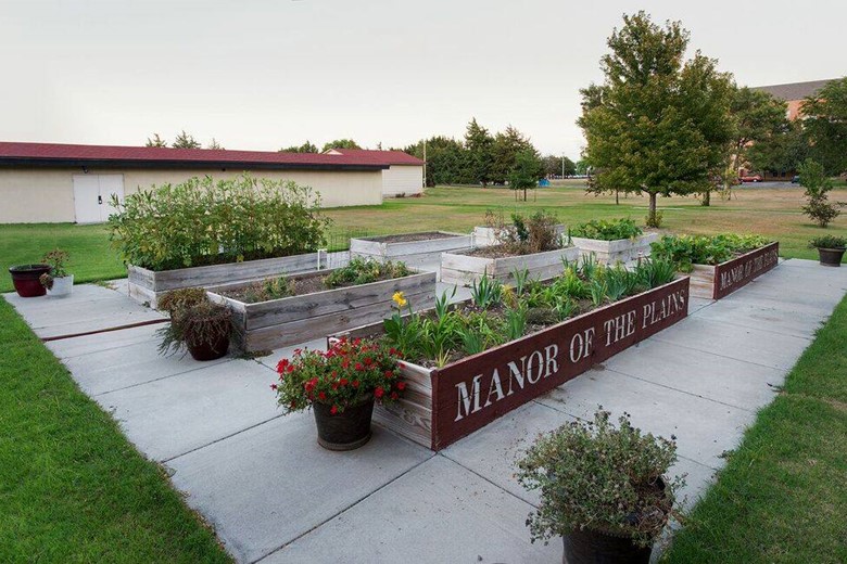 Image of Manor Of The Plains Senior Living (2)