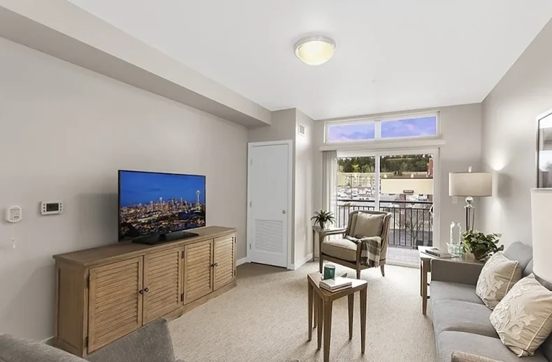 Image of Merrill Gardens at Burien (9)