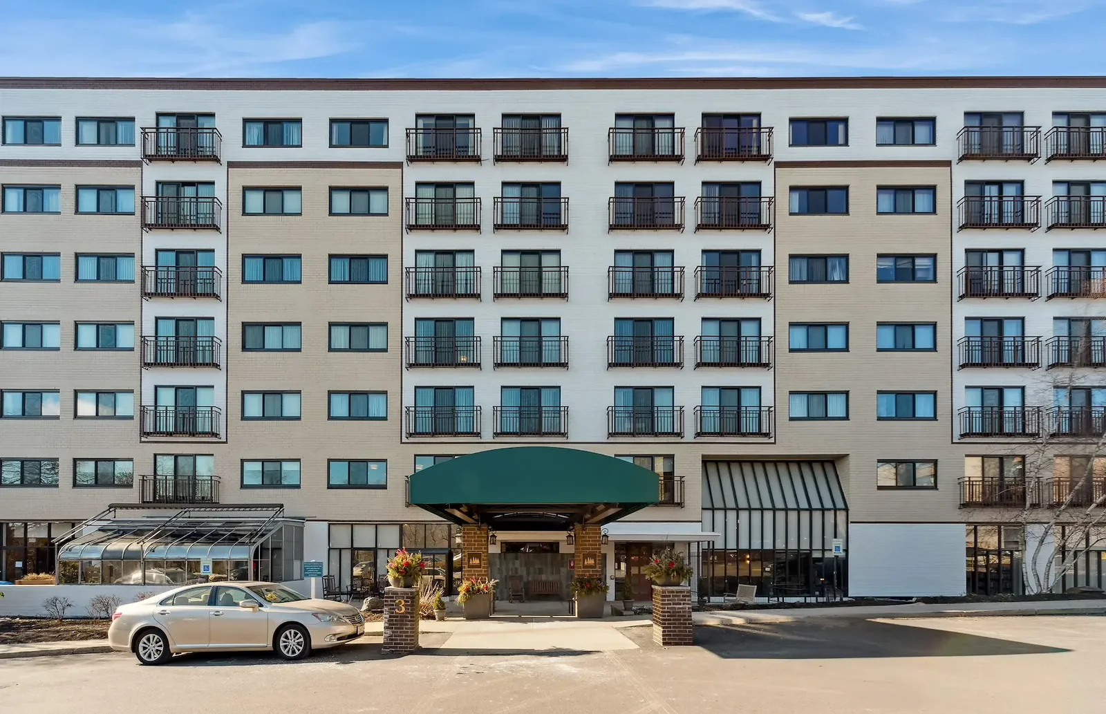 Image of AVIVA Country Club Heights (1)