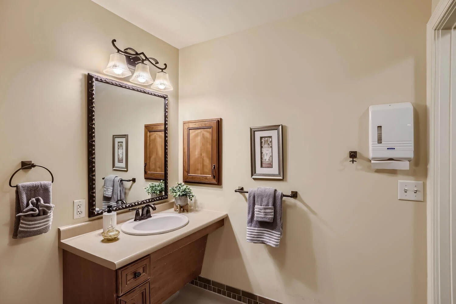 Image of The Suites at Clermont Park Care Center (10)