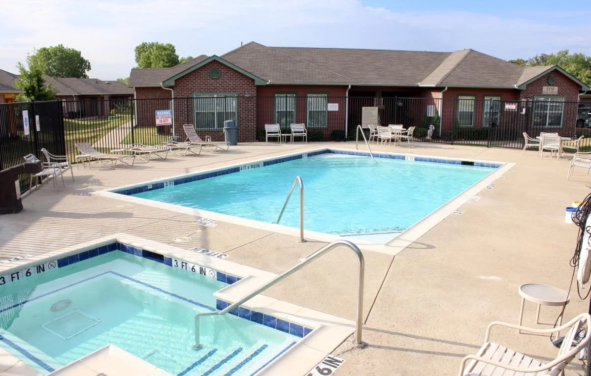 Image of Cobblestone Manor (7)