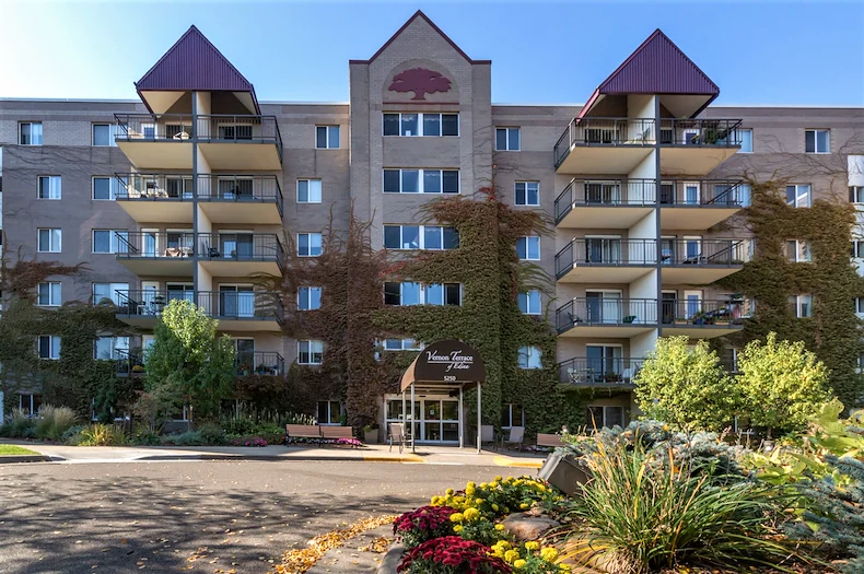 Image of Vernon Terrace of Edina (1)