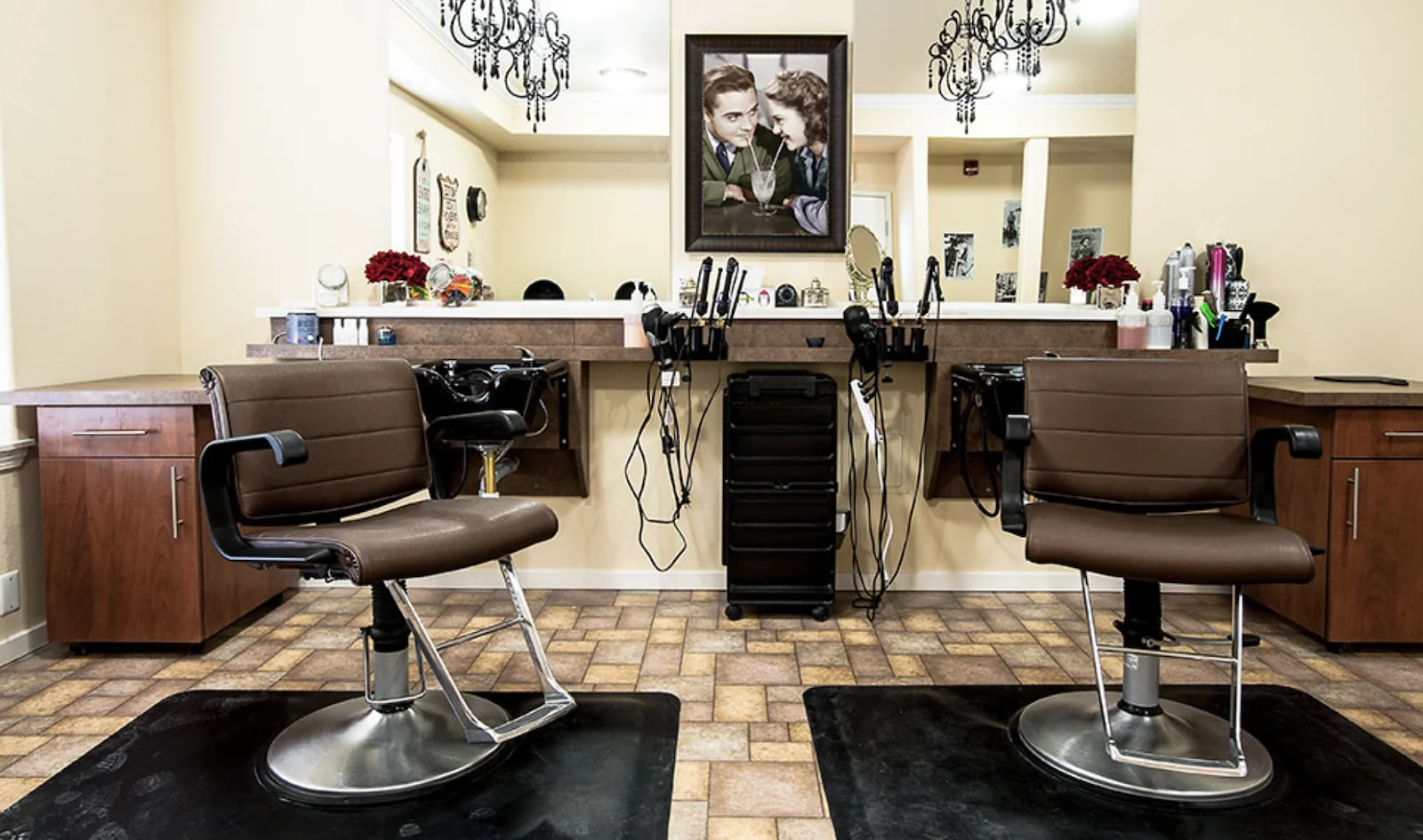 Marlton Gardens Gracious Retirement Living Hawthorn Senior Independent Living in Marlton, New Jersey beauty hair salon