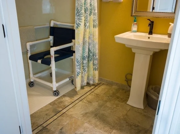 Image of Serenity House Assisted Living at Hoyt Street (9)