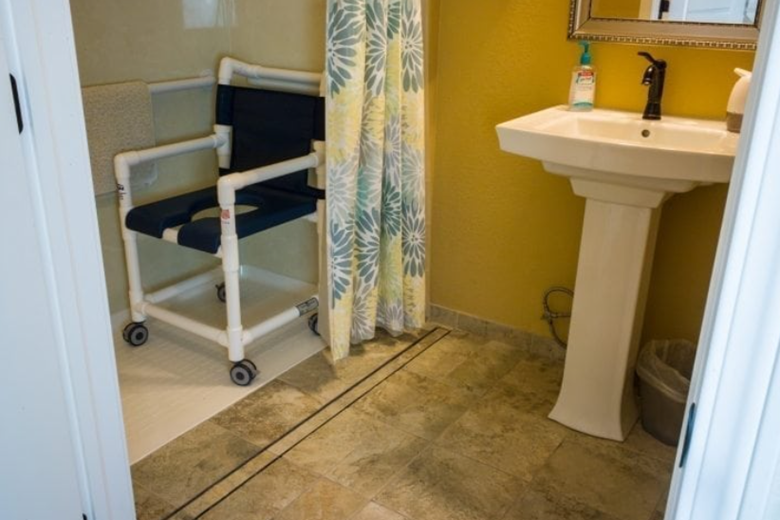Image of Serenity House Assisted Living at Hoyt Street (9)