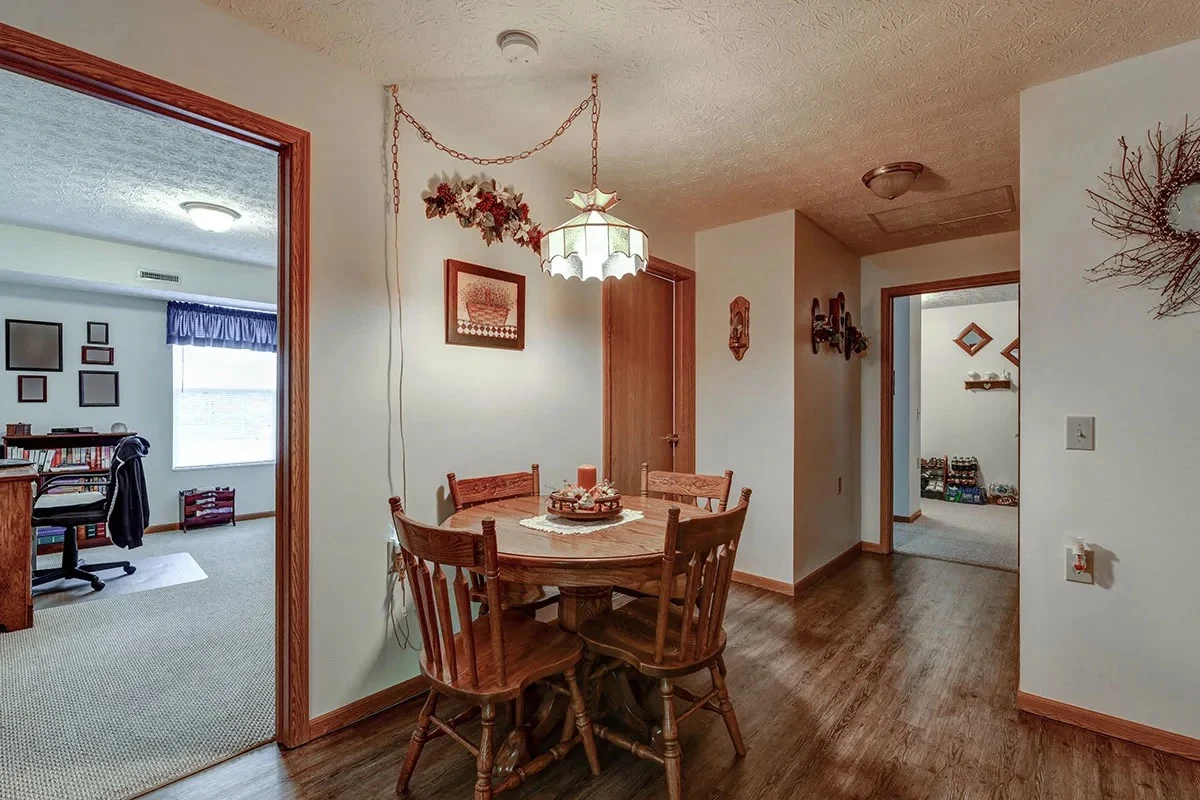 Image of Russell's Place (6)