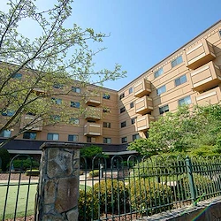 Image of Garden Plaza at Cleveland (2)