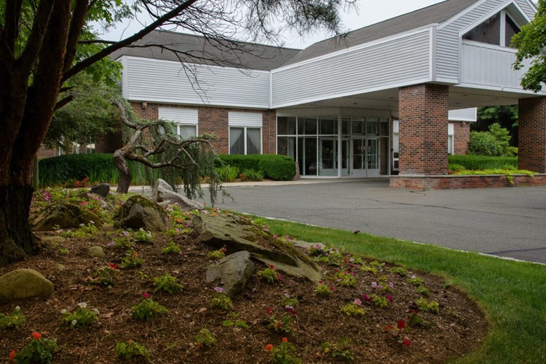 Image of Wilton Meadows Health Care Center (1)