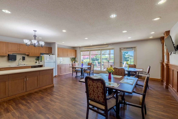 Image of HeatherWood Assisted Living and Memory Care (10)