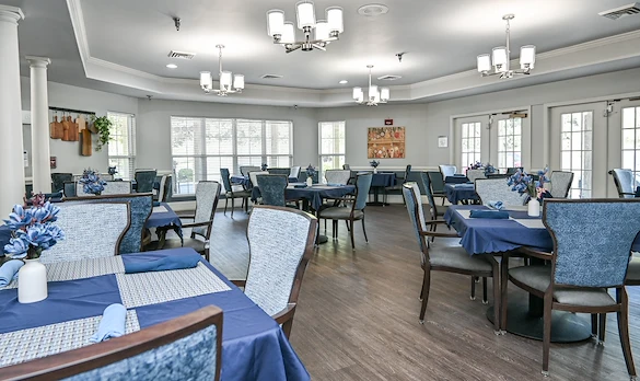 Charter Senior Living of Cleveland dining room