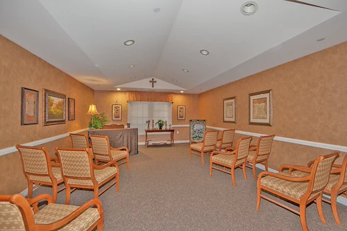 Image of Cedarhurst of Pekin (8)