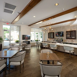 Image of Lakewood Manor (4)