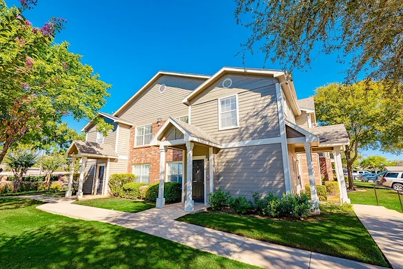 Image of Residence at the Oaks (3)