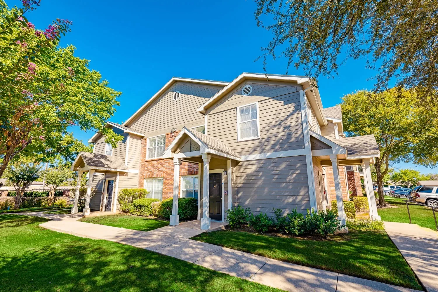 Image of Residence at the Oaks (3)
