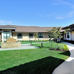 Image of Clayton Oaks Living (2)