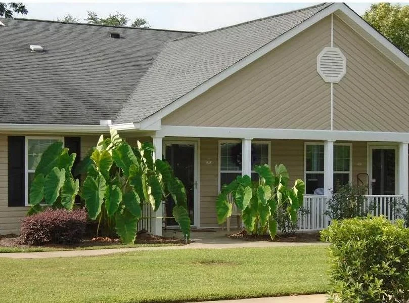 Image of Cedar Ridge Manor (3)
