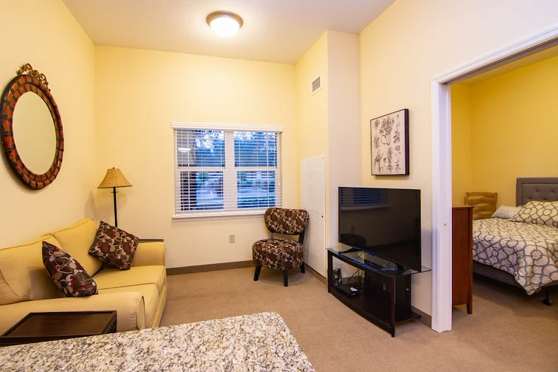 Image of Royal Dalton House (6)