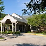 Image of Oakmont Livonia Senior Community (1)