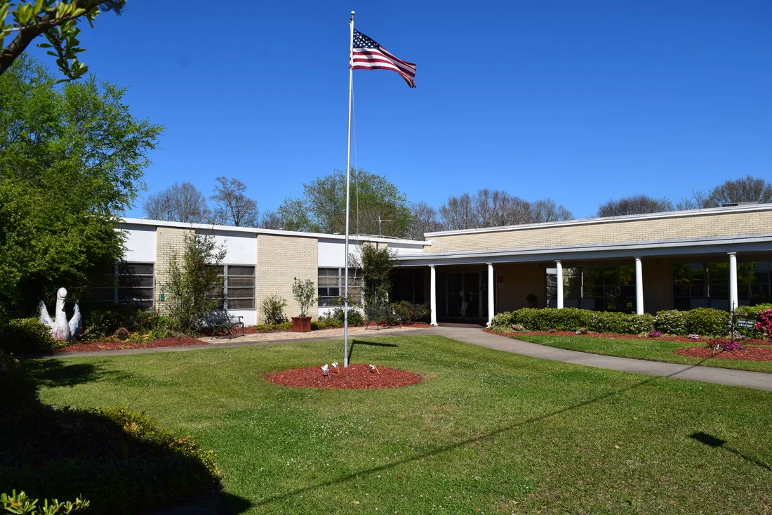 Image of Hattiesburg Health & Rehab Center (1)