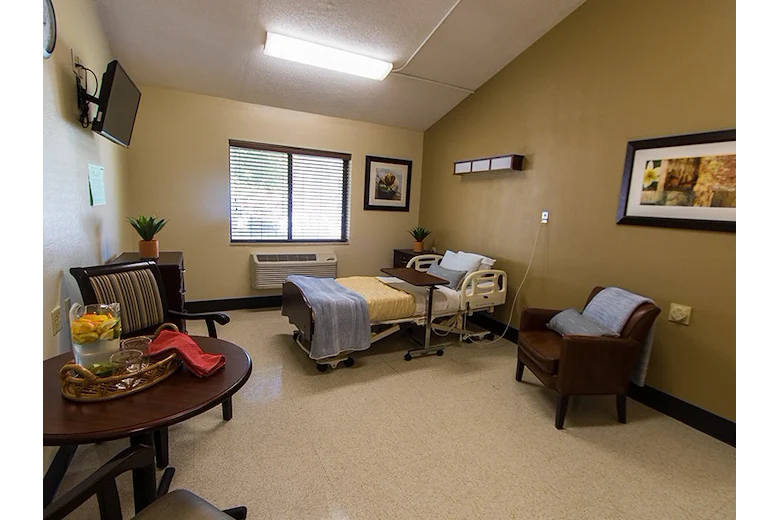 Image of Lakeland Nursing and Rehab Center (6)