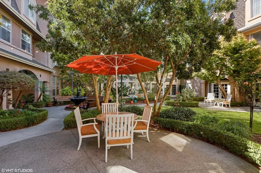 Image of Sunshine Villa, A Merrill Gardens Community (7)