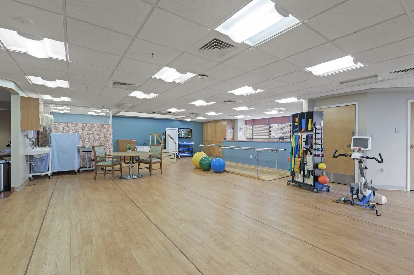 Image of Rosewood Gardens Rehabilitation And Nursing Center (10)