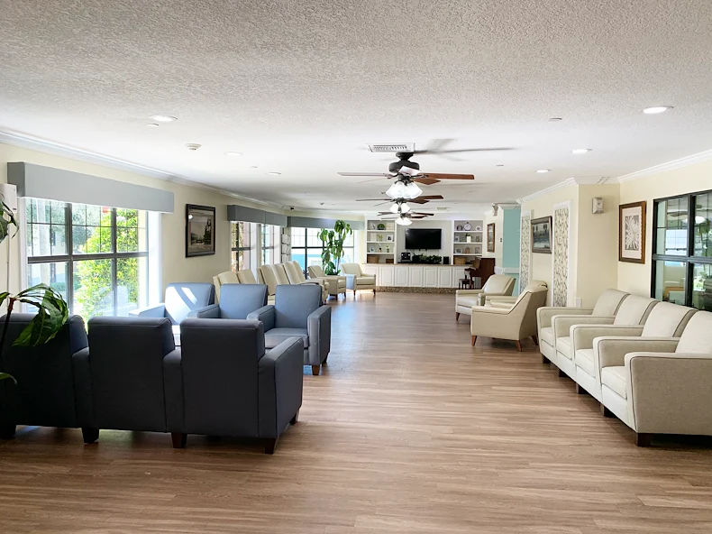 Image of Grace Manor at Lake Morton (2)