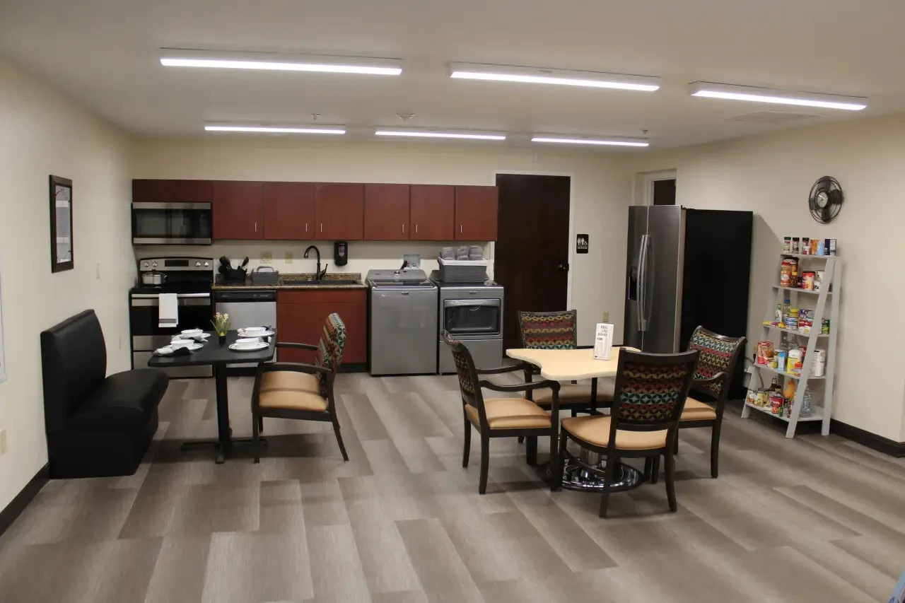 Image of Miller's Merry Manor in Hope (3)