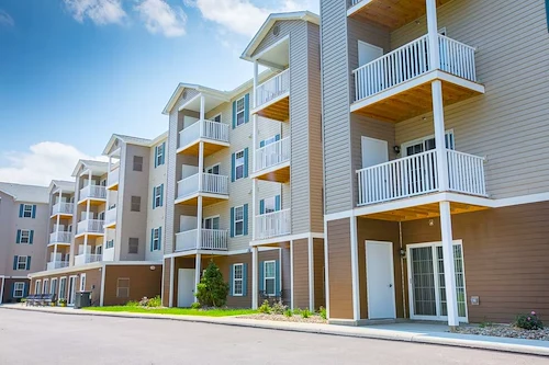 Image of Huntington Square Senior Apartments (1)