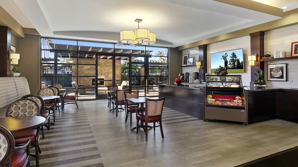 Image of Ivy Park at Burbank (7)