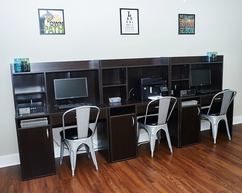 Image of Hawthorne Hills Senior (9)