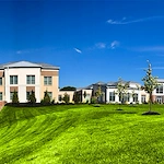 Image of The Seasons at Alexandria (1)