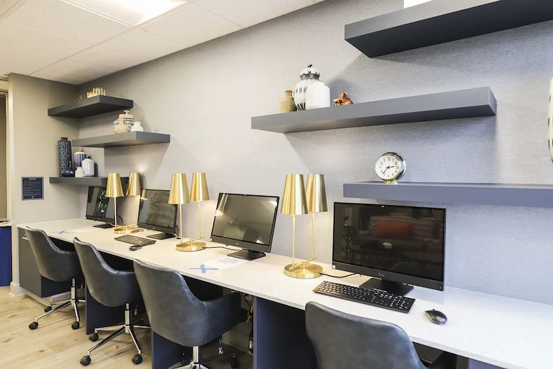 Image of Broadway Towers (4)