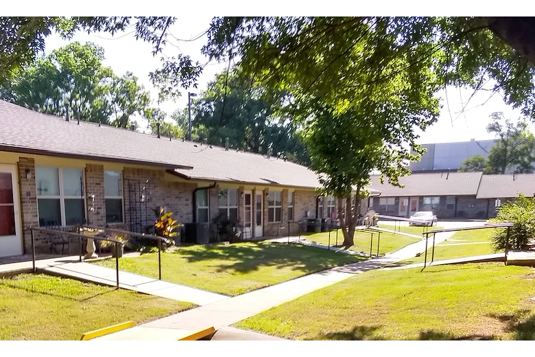 Image of Kirkwood Senior Complex (1)