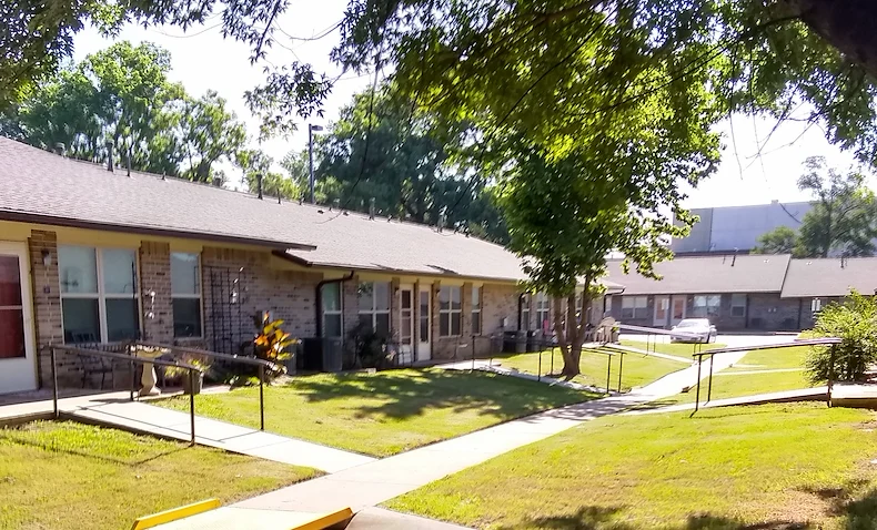 Image of Kirkwood Senior Complex (1)