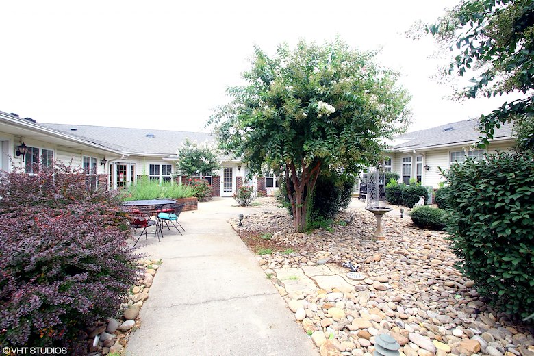Image of Pine Grove Senior Living (2)