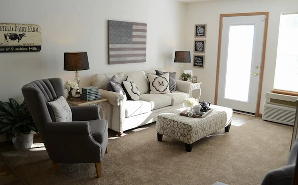 Rosegate Assisted Senior Living and Garden Homes in Indianapolis, IN living room